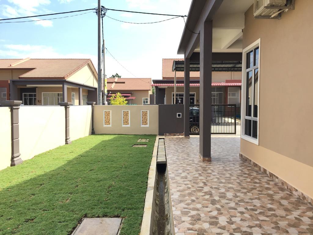 Ana Guest House Jalan Airport Kuantan Exterior photo