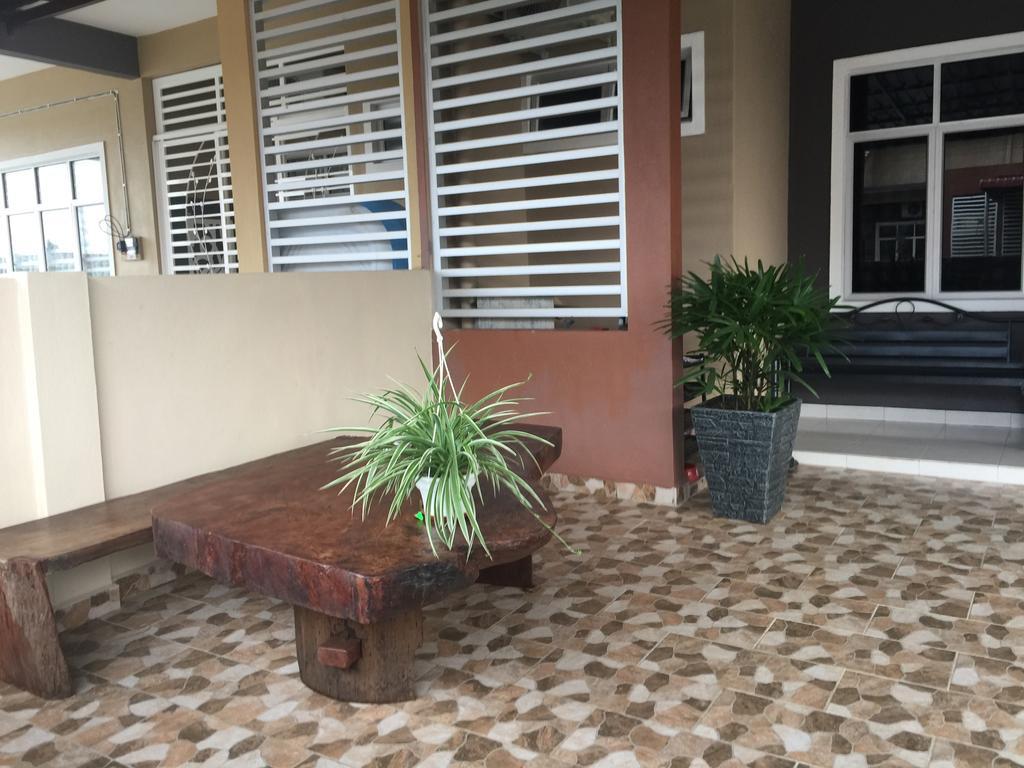 Ana Guest House Jalan Airport Kuantan Exterior photo