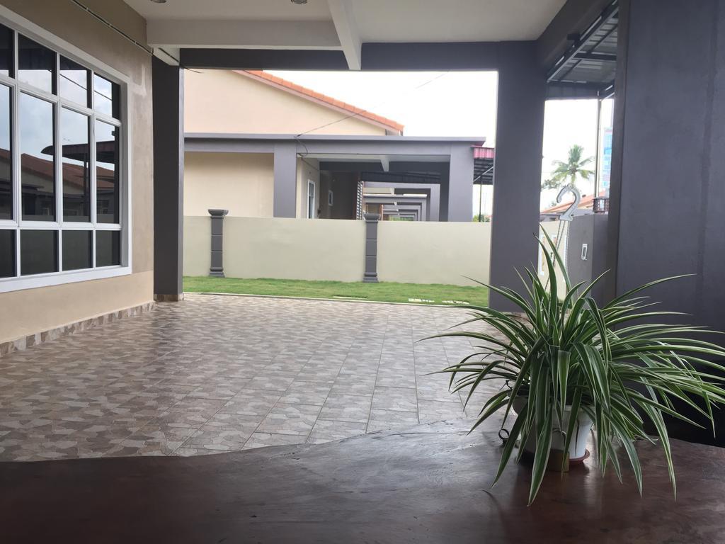 Ana Guest House Jalan Airport Kuantan Exterior photo