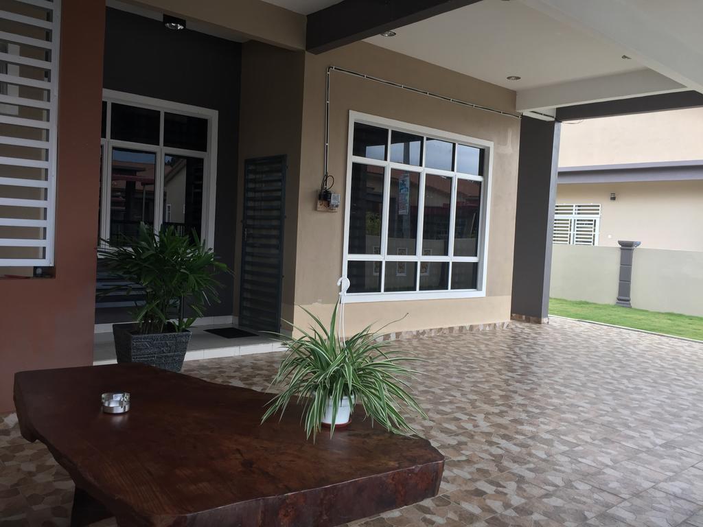Ana Guest House Jalan Airport Kuantan Exterior photo